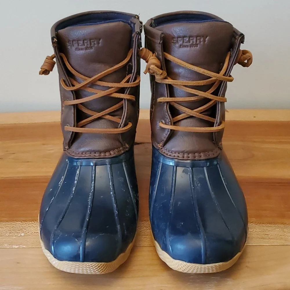 Sperry Saltwater Girls Boot - Picture 1 of 7